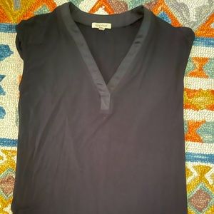 Short black top with buttons